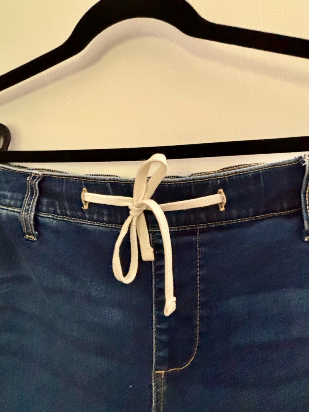 torrid Feel The Fit Dark Blue Distressed Straight Leg Jeans - Picture 2 of 9